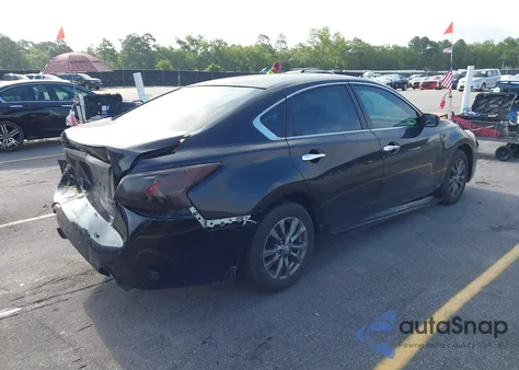 2015 Nissan Altima 2.5 S z USA, uszkodzony, nr VIN 1N4AL3AP6FC438625